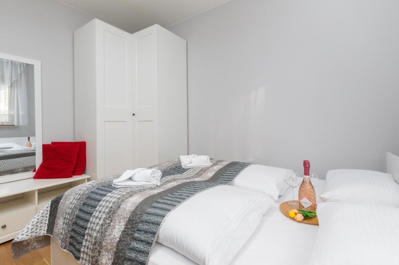 Platan City Centre Apartment By Noclegi Renters Swinoujscie Kültér fotó